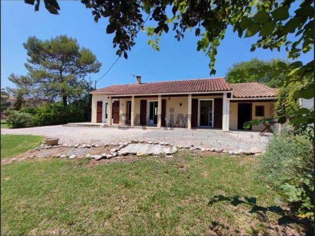 À VENDRE RAVISSANTE VILLA DE PLAIN PIED DE 90 M2 ET SON JARDIN SECTEUR BAGARD