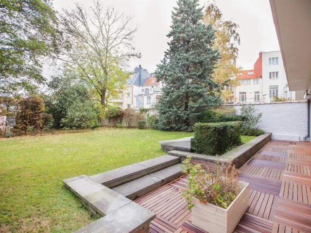 à vendre Rez De Chaussée Ixelles Rue des Mélèzes