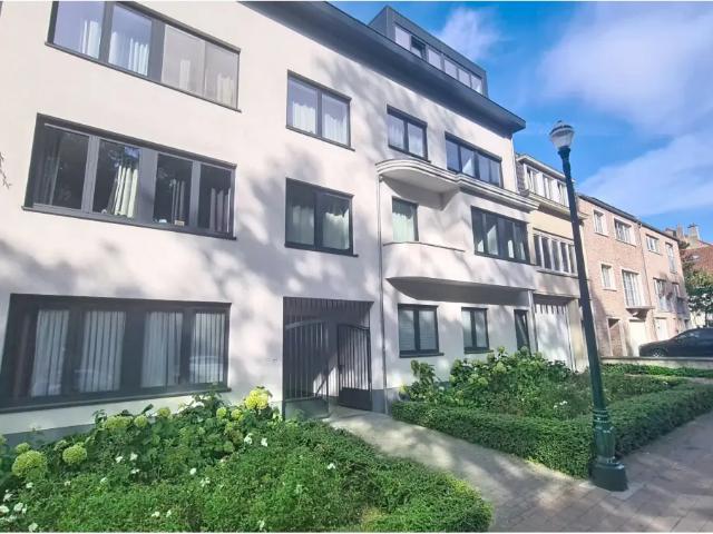 à vendre Rez De Chaussée Laeken Drève Sainte Anne 68B bte 3