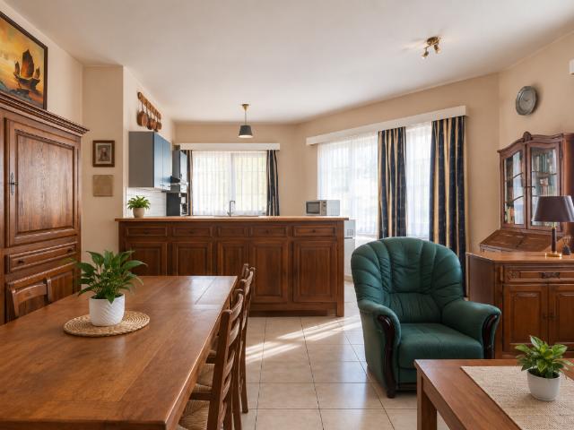 à vendre Rez De Chaussée Molenbeek Saint Jean Rue de Levallois Perret