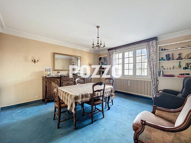 A Vendre Saint Hilaire Du Harcouet Maison 5 pièce s 80.39 m2 Centre ville Garage Terrain