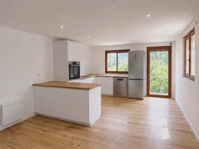 A VENDRE SAINT LAURENT Haute Savoie appartement 4 pièces rénové