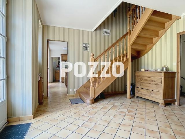 A Vendre Saint Marcan Maison 9 pièce s 224 m2