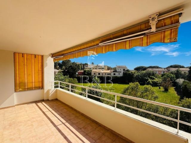 A VENDRE SAINT RAPHAEL 4 PIECES AVEC GARAGE