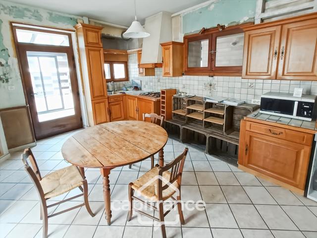 A vendre Sennecey Le Grand Maison de 136 m² Dependance Et. 398m² Sennecey le Grand