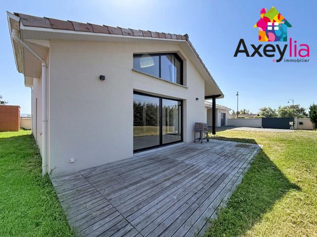 A VENDRE SECTEUR FEURS MAISON INDIVIDUELLE AVEC GARAGE