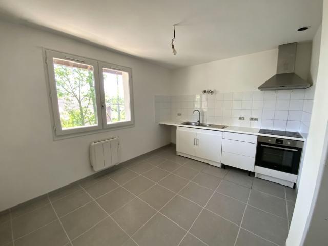 A vendre Secteur Gramat, pavillon rénové, 2 chambres. 75m² Gramat