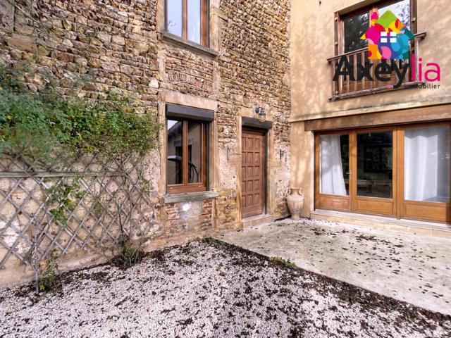 A VENDRE SECTEUR IGUERANDE BELLE MAISON EN PIERRE RÉNOVÉ