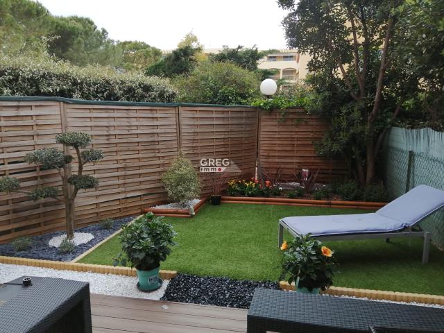 A vendre Studio en rez de jardin avec extérieur privatif à Cagnes sur Mer Val Fleuri