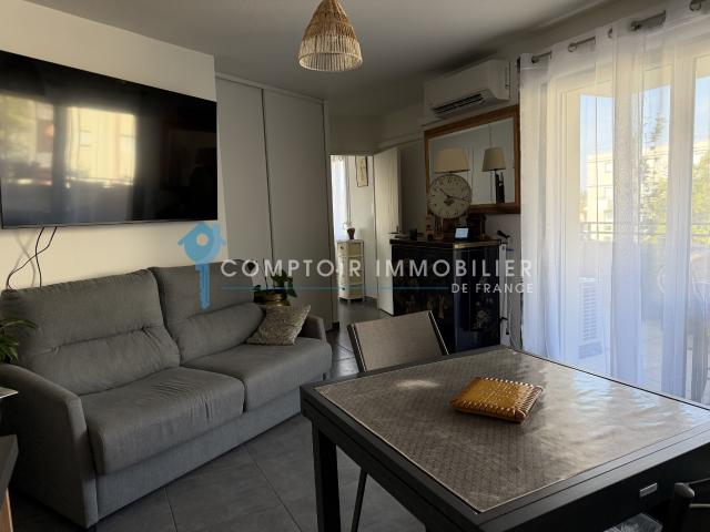 À vendre Superbe appartement 3 pièces avec grande terrasse, parking couvert et prestations récentes
