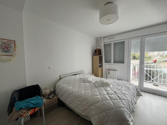 À vendre Superbe T2 de 42 m2 avec balcon Résidence Les J