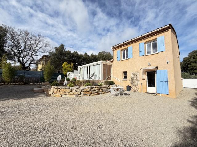 À vendre Superbe villa moderne à Régusse, proposée par Ver