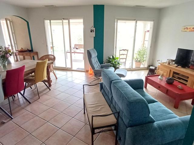 A Vendre Sur Ginestas: Villa d’exception T5 avec piscine et. 99m² Ginestas