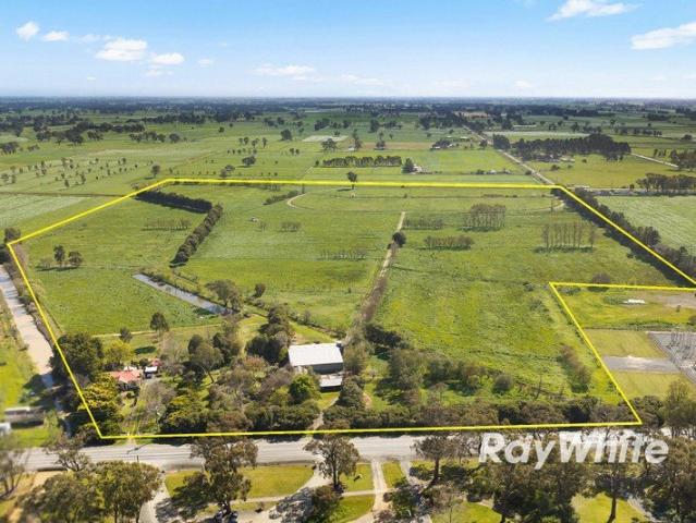 A Versatile 63 Acre Lifestyle & Equine Property