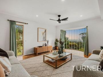 Foothills Living With Cosmopolitan Convenience
