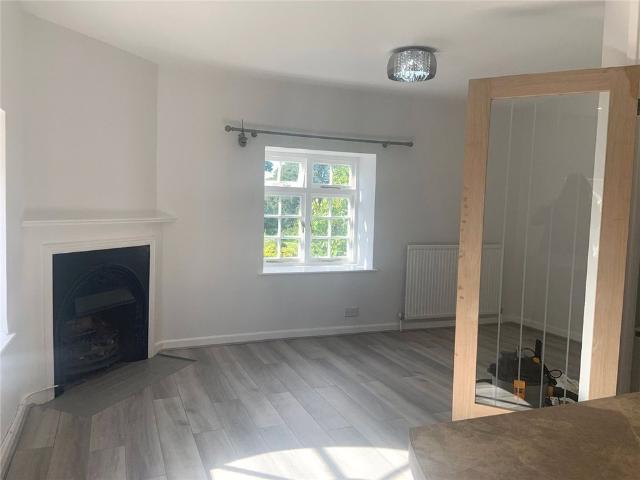A very pretty, recently renovated, two bedroom Coach House set within the grounds of a large period property in Rode, some 8 miles south of Bath