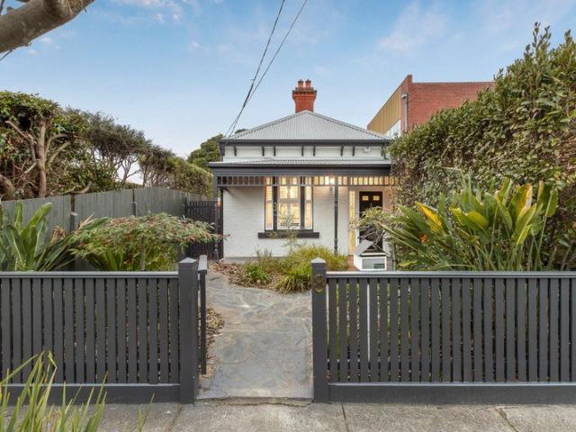 A Victorian Classic Reimagined for Contemporary Living