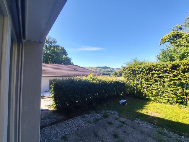 À Villages Du Lac De Paladru, villa de plain pied 4 pièces