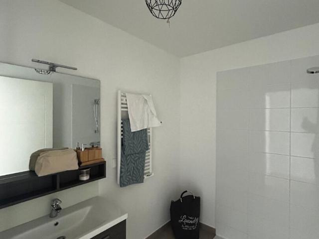 A VISITER ! APPARTEMENT FAMILLIALE ! T5 Métro 13, 14 et future 15, 16, 17