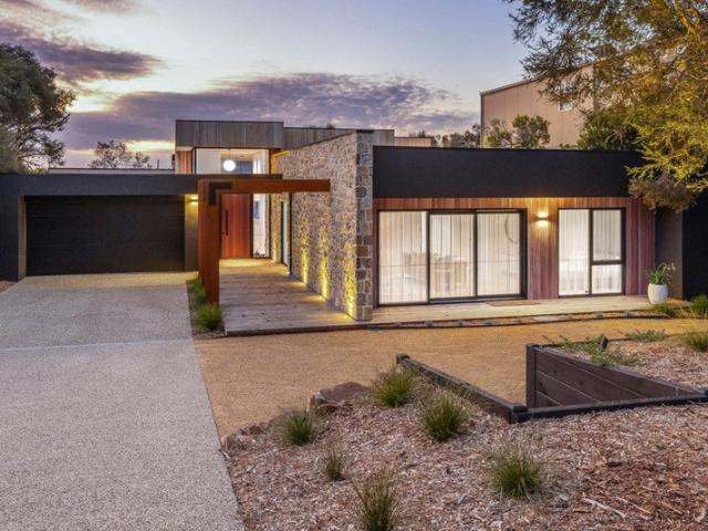 A Visionary Blend of Form, Function and Coastal Beauty