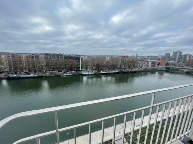 A VOIR ! Appartement 2ch avec vue sur Meuse