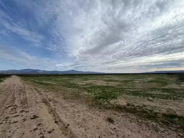 A W Encanto Dr, Golden Valley, AZ 86413 MLS 035735