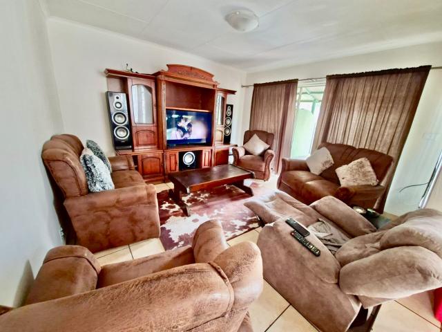 A Warm and Welcoming Duplex to Call Home