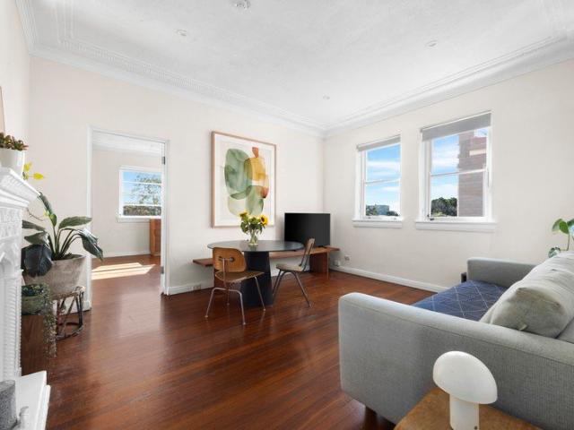 A Warm & Welcoming Art Deco Home In The Heart Of Bellevue Hill