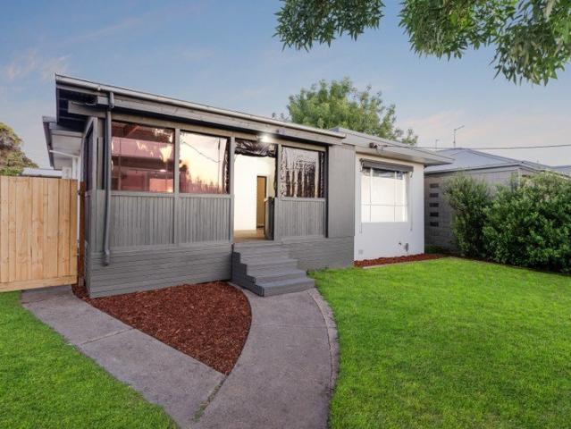 A warm & welcoming family home with room to enjoy