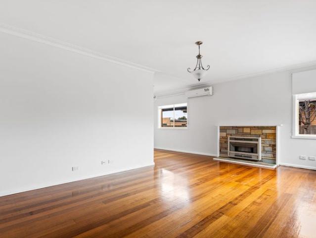 BRILLIANTLY LOCATED AND RECENTLY RENOVATED