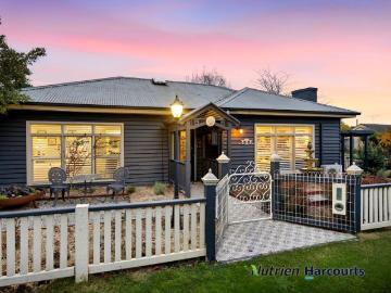 A Warm Welcoming Home Awaits in the Heart of Yea
