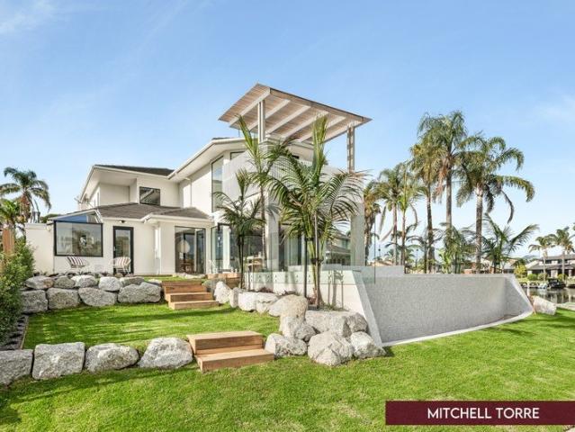 A Waterfront lifestyle beyond compare
