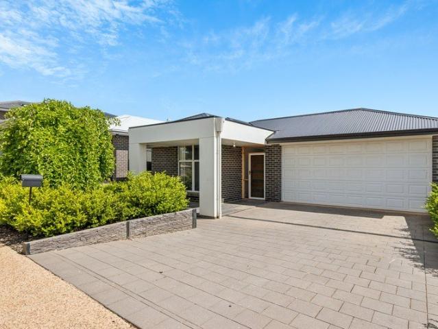 A Welcoming Family Home in Convenient Gawler East