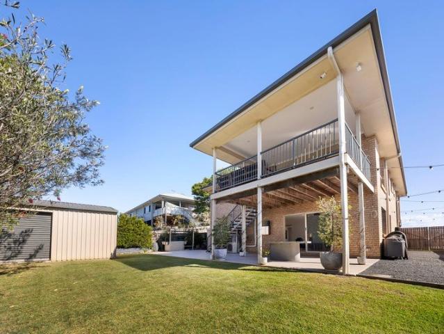 A Welcoming Haven of Comfort, Space & Views