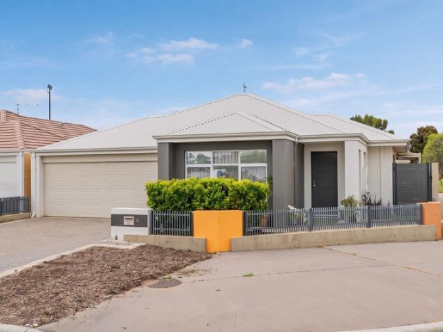 A Welcoming Home on a Spacious Corner Block