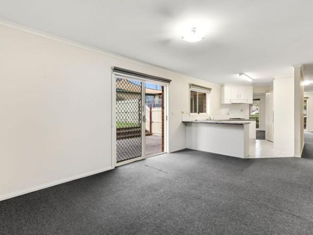 A Welcoming Home in a Quiet Court Setting