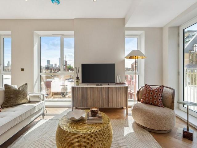 A well appointed apartment set in the heart of Westminster, SW1P