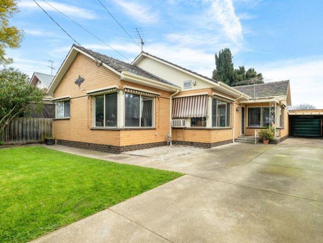 A Well Kept Family Home in a Convenient Location