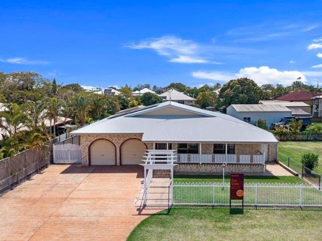 A Well Loved 3 bedroom Home with a Pool, Solar & Plenty to Offer