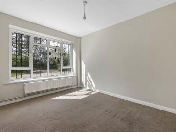 A well maintained 1950s, 4 bedroom detached house on Potter Row