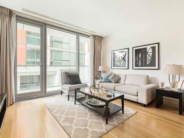 A well presented one bedroom apartment in Knightsbridge, SW7