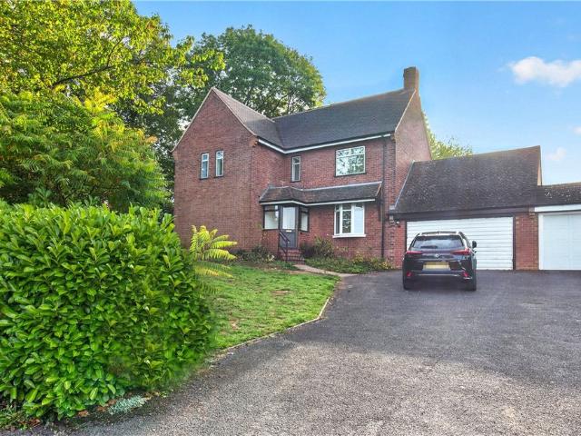 A well presented and spacious three bedroom detached family home situated in the popular village of Hopton benefitting from a driveway garage and attractive garden