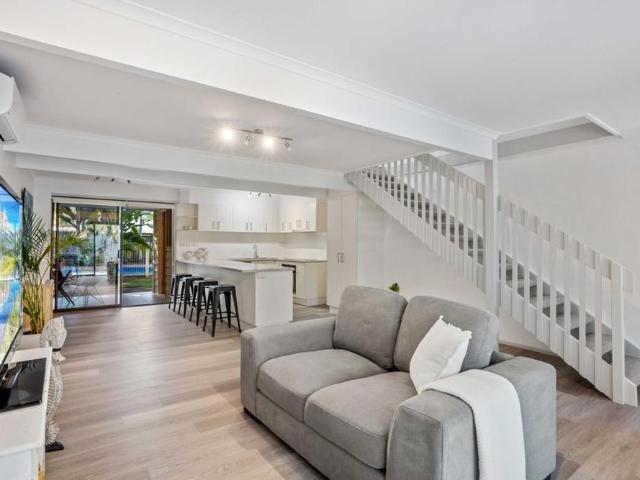 A well presented townhouse in a sought after Noosa location
