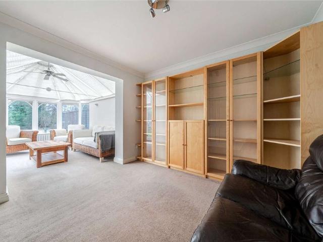A well proportioned family home in a Dunton Green cul de sac