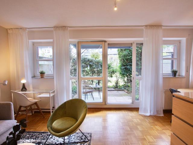 A wesome and cute flat in Downtown Düsseldorf, Dusseldorf Amsterdam Apartments for Rent