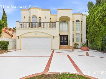 A Whole Lot of House, and a Backyard Built for Summer