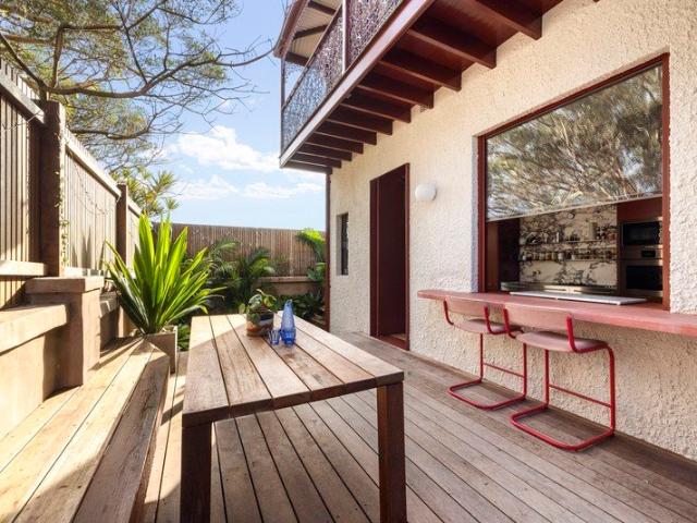 A Wide Fronted Victorian Defined By Light And Architectural Refinement