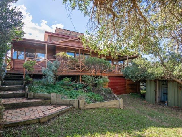 A WONDERFUL HOME ON OVER 1200sqm