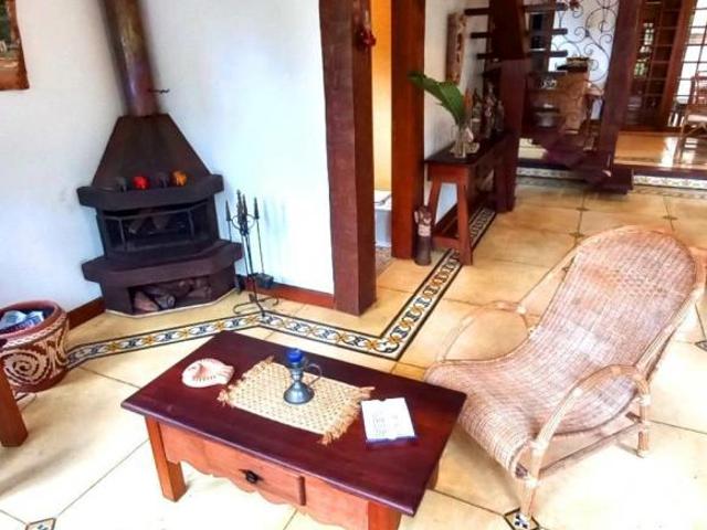 A 150 METROS DA PRAIA | R$ 2.499.000,00 Casa a venda com 3 dorms. sendo 1 suítes 11 9 9194 5074
