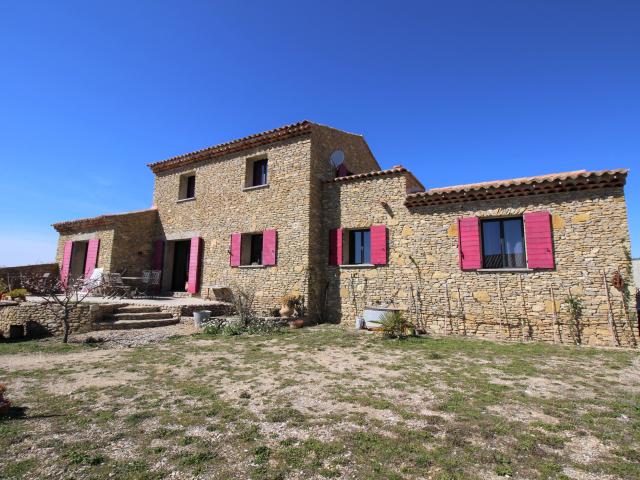 À 15 MIN DE VAISON MAISON EN PIERRE AU CALME